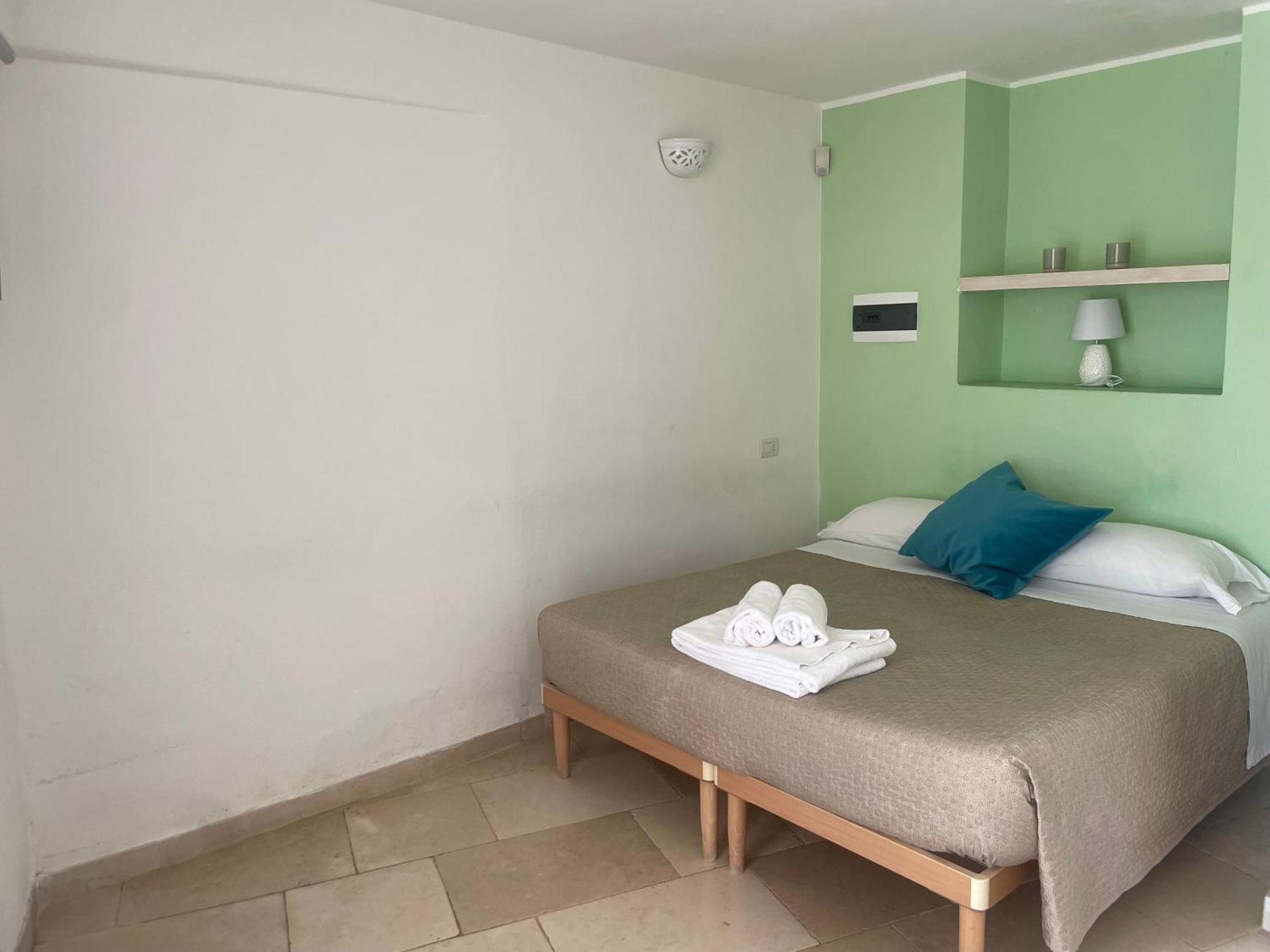 مبيت وإفطار أوستوني Relais Trulli Le Icone المظهر الخارجي الصورة